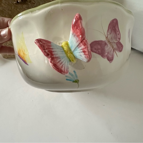Gorgeous Vintage Butterfly Bowl - Picture 4 of 9